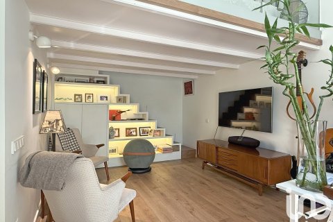 Huoneisto vuokrattavana Barcelona, Espanja, 5 makuuhuonetta, 249 m2 No. 154322 - kuva 22