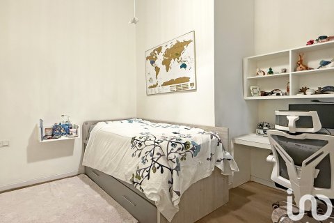 Huoneisto vuokrattavana Barcelona, Espanja, 5 makuuhuonetta, 249 m2 No. 154322 - kuva 26