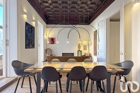 Lägenhet i Barcelona, Spanien 5 sovrum, 249 kvm. Nr. 154322