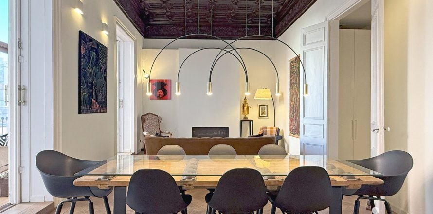 Huoneisto Barcelona, Espanja 5 makuuhuonetta, 249 m2 No. 154322