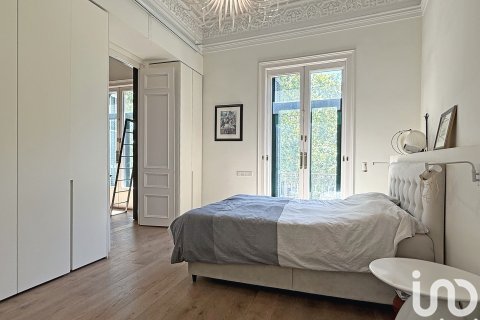 Huoneisto vuokrattavana Barcelona, Espanja, 5 makuuhuonetta, 249 m2 No. 154322 - kuva 18