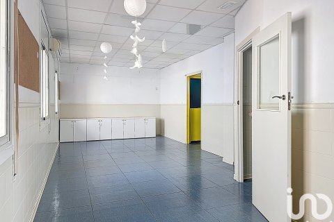 Lokal usługowy w Vilanova i la Geltru, Barcelona, Hiszpania 194 mkw. nr 154323 – zdjęcie 6