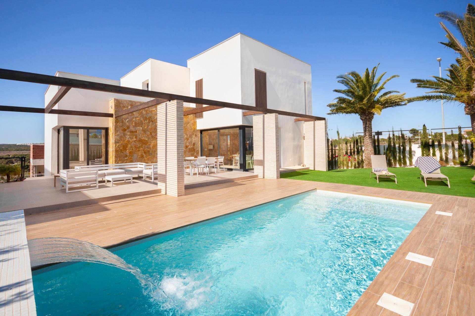Villa in Campoamor, Alicante, Spain 4 bedrooms, 196 sq.m. No. 75871
