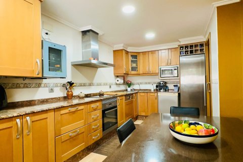 Huoneisto myytävänä Puerto De Sagunto, Valencia, Espanja, 3 makuuhuonetta, 110 m2 No. 149513 - kuva 27