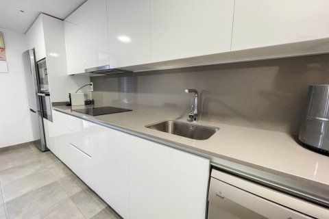 Apartment for sale in Valencia, Spain 4 bedrooms, 142 sq.m. No. 149516 - photo 12