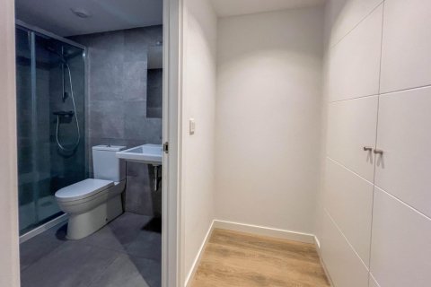 Apartment for sale in Valencia, Spain 4 bedrooms, 142 sq.m. No. 149516 - photo 30