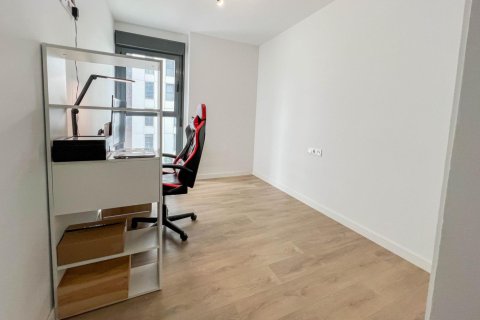 Apartment for sale in Valencia, Spain 4 bedrooms, 142 sq.m. No. 149516 - photo 25