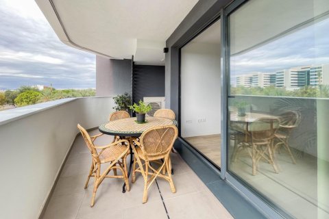 Apartment for sale in Valencia, Spain 4 bedrooms, 142 sq.m. No. 149516 - photo 17