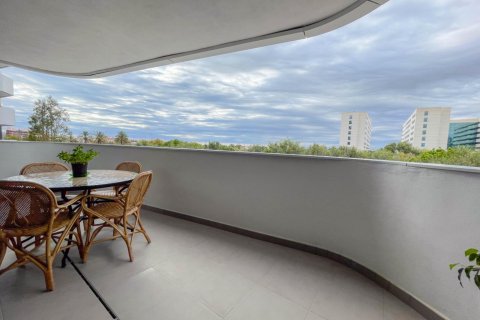 Apartment for sale in Valencia, Spain 4 bedrooms, 142 sq.m. No. 149516 - photo 5