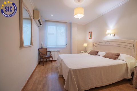 Huoneisto myytävänä Valencia, Espanja, 4 makuuhuonetta, 155 m2 No. 149515 - kuva 13