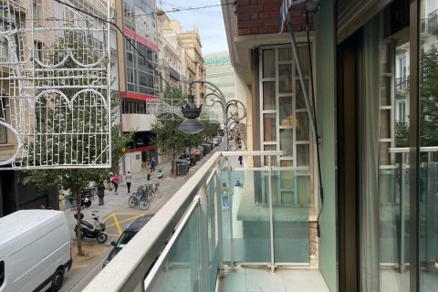 Huoneisto myytävänä Valencia, Espanja, 4 makuuhuonetta, 155 m2 No. 149515 - kuva 4