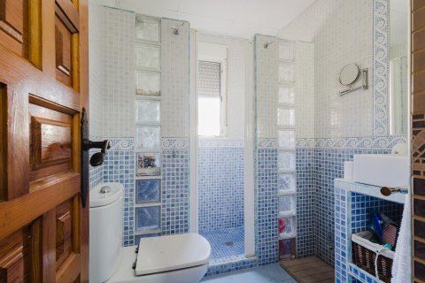 Villa à vendre à La Siesta, Alicante, Espagne, 5 chambres, 222 m2 No. 140654 - photo 12