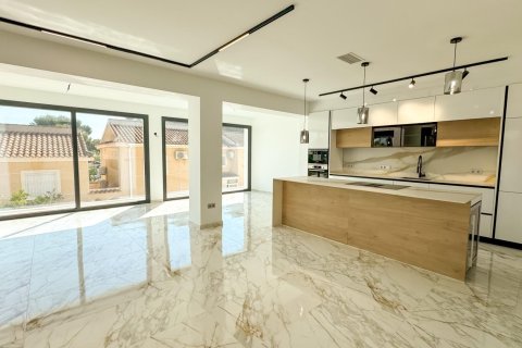 Villa en venta en Los Balcones, Alicante, España 4 dormitorios, 337 m2 No. 140657 - foto 17