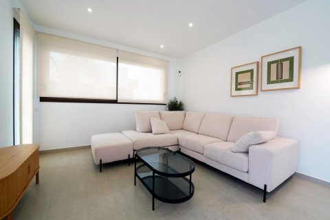 Villa till salu i Almoradi, Alicante, Spanien 4 sovrum, 140 kvm. Nr. 171658 - foto 9