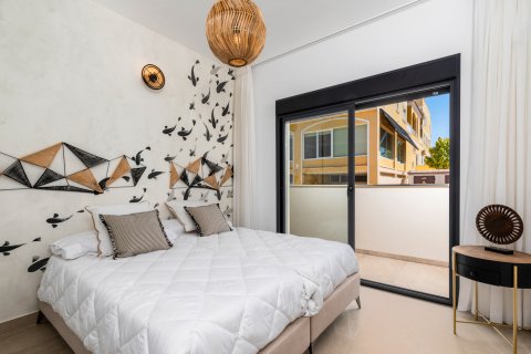 Продажа квартиры Сьюдад Кесада, Аликанте, Испания 4 спальни, 121м2 №136339 - фото 18