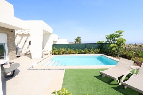 Villa for sale in Algorfa, Alicante, Spain 3 bedrooms, 134 sq.m. No. 189868 - photo 3