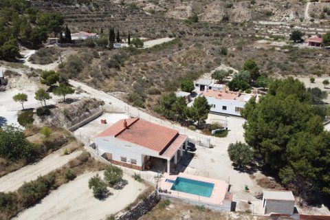 Finca i Barrio De La Estacion De Crevillente, Alicante, Spanien 4 sovrum, 150 kvm. Nr. 189866
