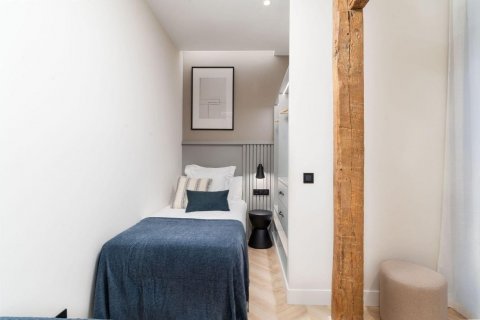 Apartment for sale Madrid, Spain 3 bedrooms, 139 sq.m. No. 116985 - photo 17