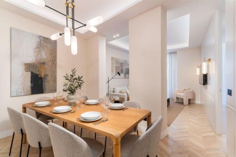 Apartment for sale Madrid, Spain 3 bedrooms, 139 sq.m. No. 116985 - photo 3