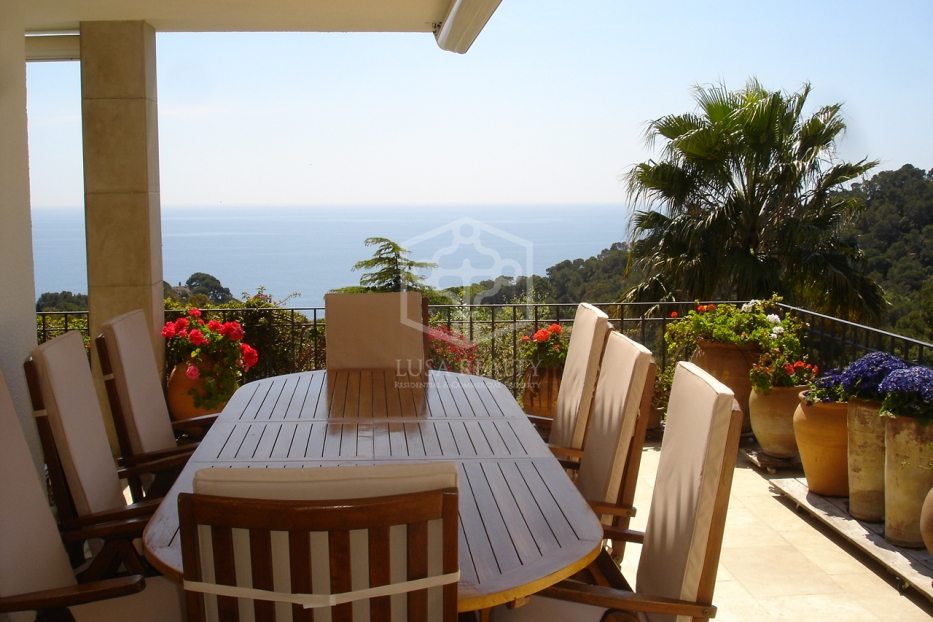 Villa a Blanes, Girona, Spagna 7 camere da letto, 590 mq. N° 78284