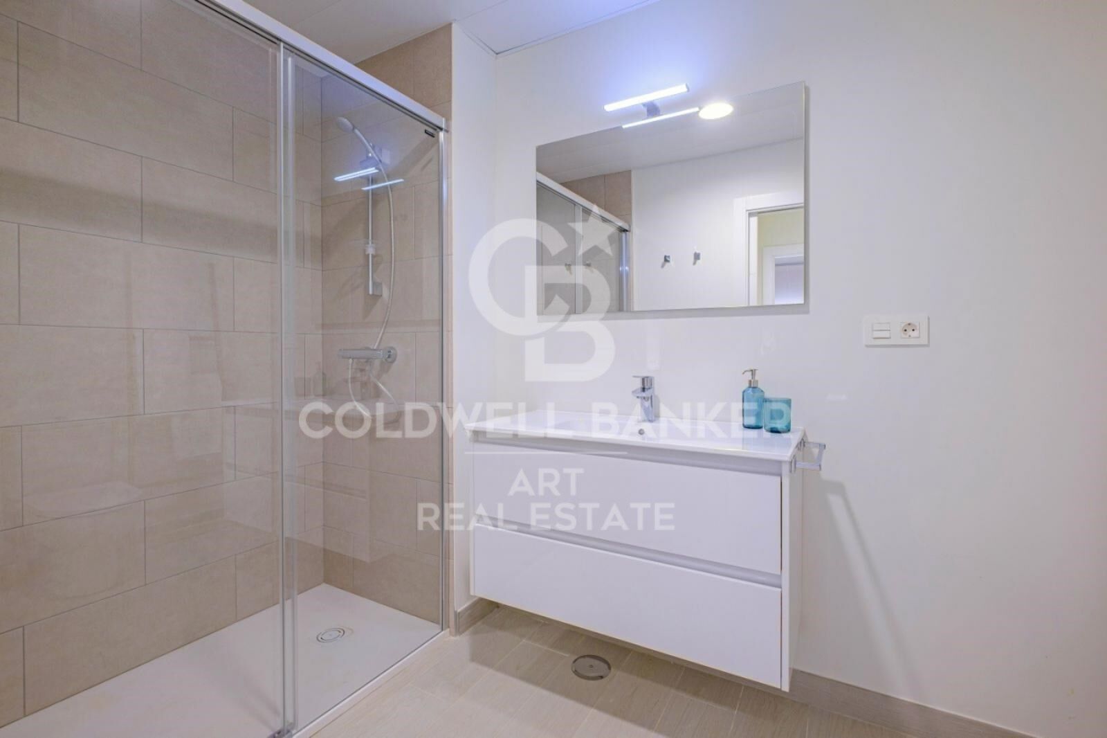 Apartamento en Casares, Málaga, España 3 dormitorios, 108 m2 No. 158796