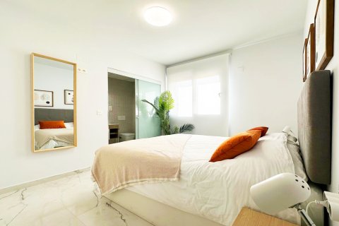 Wohnung zum Verkauf in Torrevieja, Alicante, Spanien 2 Schlafzimmer, 86 m2 Nr. 156104 - Foto 20