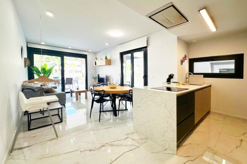 Wohnung zum Verkauf in Torrevieja, Alicante, Spanien 2 Schlafzimmer, 86 m2 Nr. 156104 - Foto 3