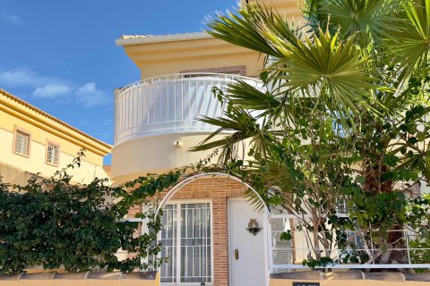 Takvåning i Rojales, Alicante, Spanien 3 sovrum, 82.94 kvm. Nr. 149201