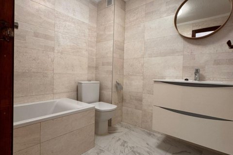 Bungalow till salu i Torrevieja, Alicante, Spanien 63 kvm. Nr. 149196 - foto 16