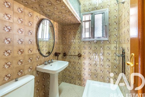 House à vendre à Rociana del Condado, Huelva, Espagne, 8 chambres, 354 m2 No. 152752 - photo 28