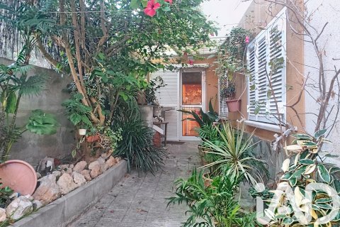 Talo myytävänä Vilanova i la Geltru, Barcelona, Espanja, 7 makuuhuonetta, 180 m2 No. 152754 - kuva 4