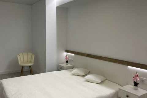 Apartament w Torrevieja, Alicante, Hiszpania 2 sypialnie, 90 mkw. nr 191613 – zdjęcie 8