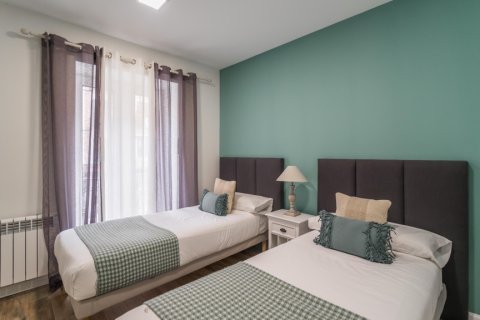 Apartamento en alquiler en Madrid, España 3 dormitorios, 220 m2 No. 191610 - foto 20