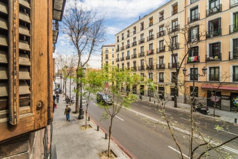 Apartamento en alquiler en Madrid, España 3 dormitorios, 220 m2 No. 191610 - foto 24