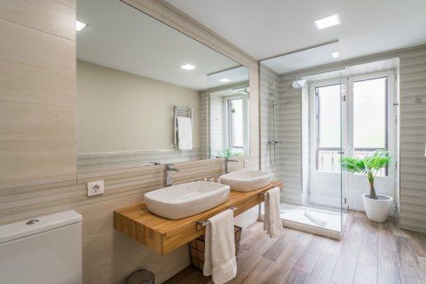 Apartamento en alquiler en Madrid, España 3 dormitorios, 220 m2 No. 191610 - foto 18