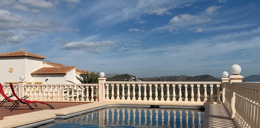 Villa Calpe, Alicante, Spānijā 384 m2 Nr. 139856