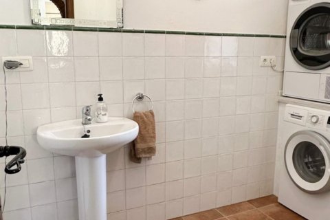 Hus till salu i Alora, Malaga, Spanien 3 sovrum, 148 kvm. Nr. 172316 - foto 25
