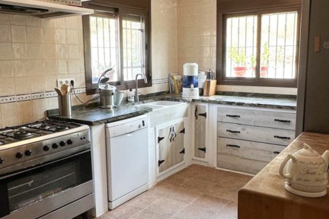 Hus till salu i Alora, Malaga, Spanien 3 sovrum, 148 kvm. Nr. 172316 - foto 18