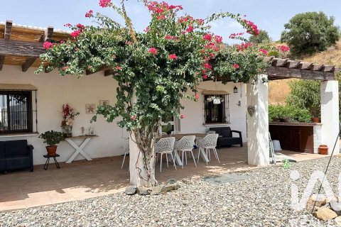 Hus till salu i Alora, Malaga, Spanien 3 sovrum, 148 kvm. Nr. 172316 - foto 7