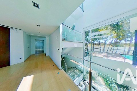 House zum Verkauf in Alicante, Spanien 7 Schlafzimmer, 610 m2 Nr. 172319 - Foto 17