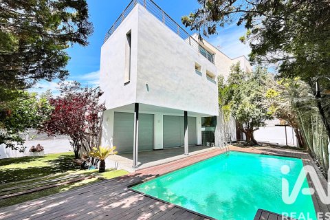 House zum Verkauf in Alicante, Spanien 7 Schlafzimmer, 610 m2 Nr. 172319 - Foto 1