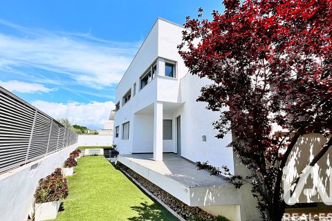 House zum Verkauf in Alicante, Spanien 7 Schlafzimmer, 610 m2 Nr. 172319 - Foto 3