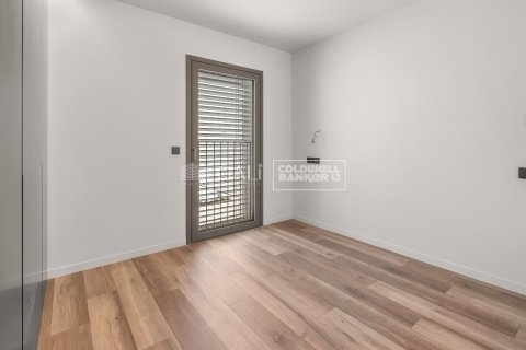 Huoneisto myytävänä Principado De Andorra (Ninguna Poblacion Tiene C.P.), Lleida, Espanja, 3 makuuhuonetta, 110 m2 No. 160069 - kuva 15