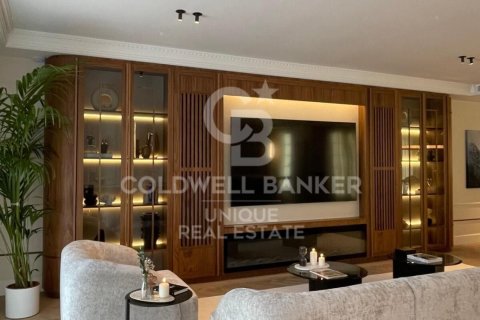Huoneisto myytävänä Madrid, Espanja, 4 makuuhuonetta, 243 m2 No. 160070 - kuva 7