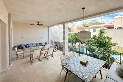 Talo Capdepera, Mallorca, Espanja 4 makuuhuonetta, 374 m2 No. 160067