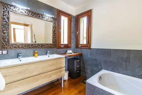 Finca en venta en Bunyola, Mallorca, España 6 dormitorios, 380 m2 No. 160927 - foto 13
