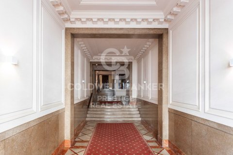 Apartment à vendre à Barcelona, Espagne, 5 chambres, 224 m2 No. 178561 - photo 11