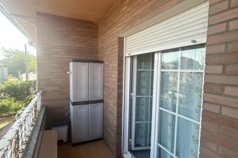 House for rent in Valverde de la Virgen, Leon, Spain 4 bedrooms, 388 sq.m. No. 188478 - photo 11
