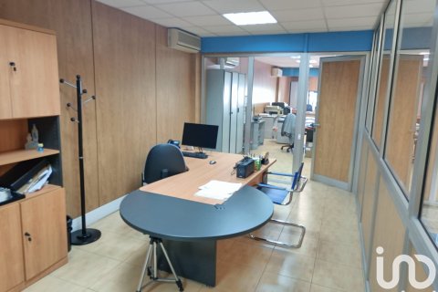 Продажа коммерческой недвижимости в Санта-Эулалия де Ронкана, Барселона, Испания 684м2 №188476 - фото 21