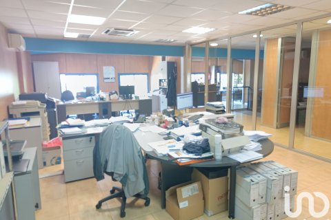 Продажа коммерческой недвижимости в Санта-Эулалия де Ронкана, Барселона, Испания 684м2 №188476 - фото 19